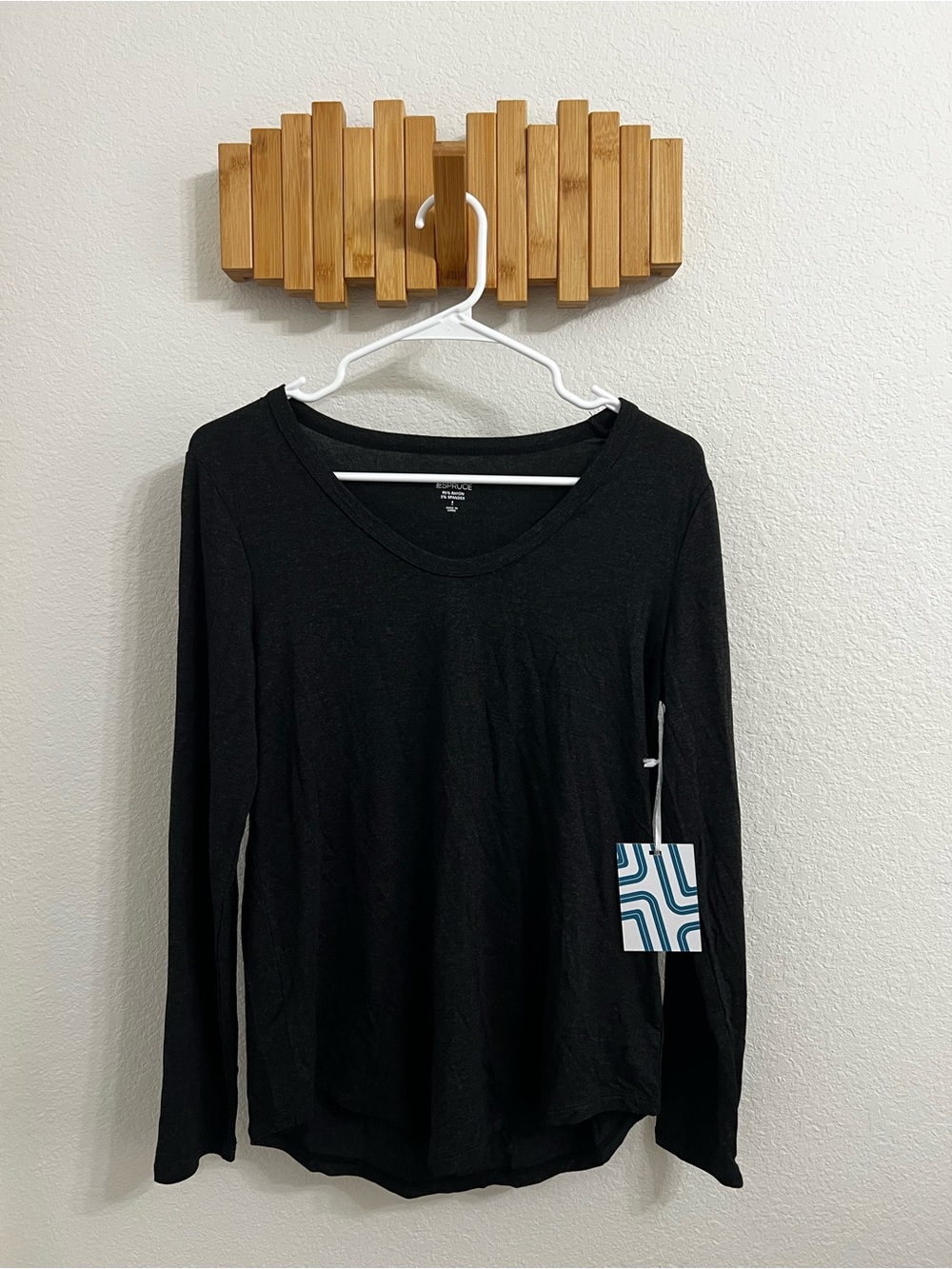 Market & Spruce Black Long-Sleeve Scoop Neck Tee